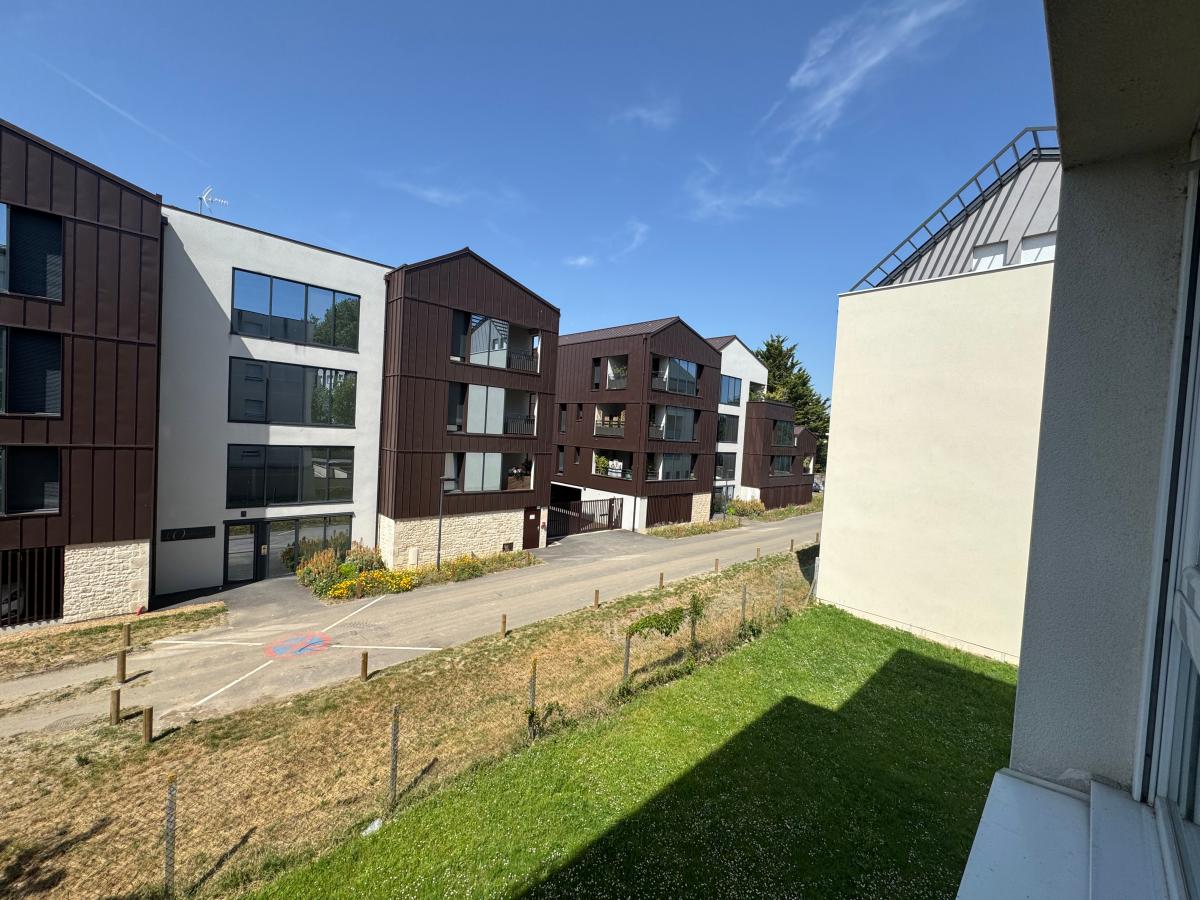 
																																							1 pièce - 
																																						1er étage - 34m² - 95 000 € - Photo #7