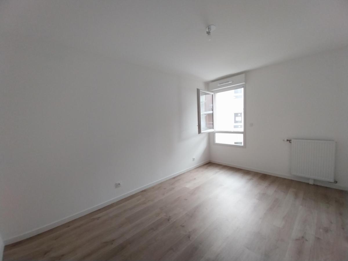 
																																							2 pièces - 
																																						3ème étage - 41m² - 580,17 € - Photo #5