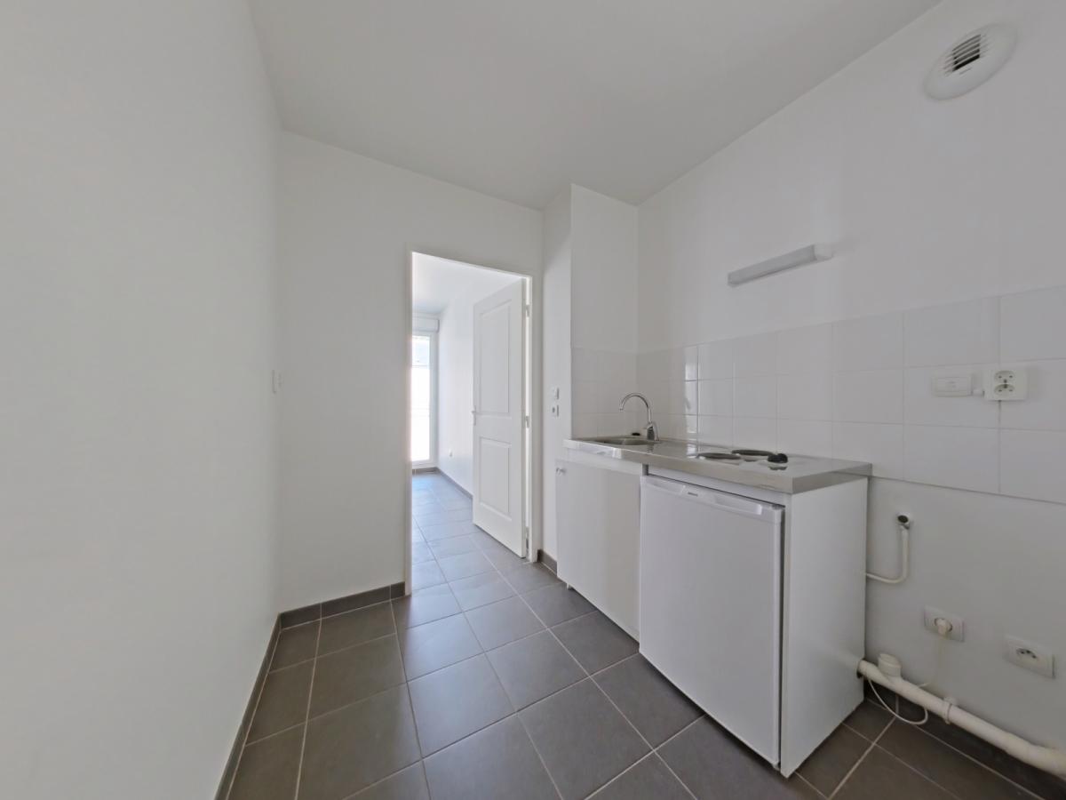 1 pièce - 1er étage - 29m² - 442,11 € - Photo #4