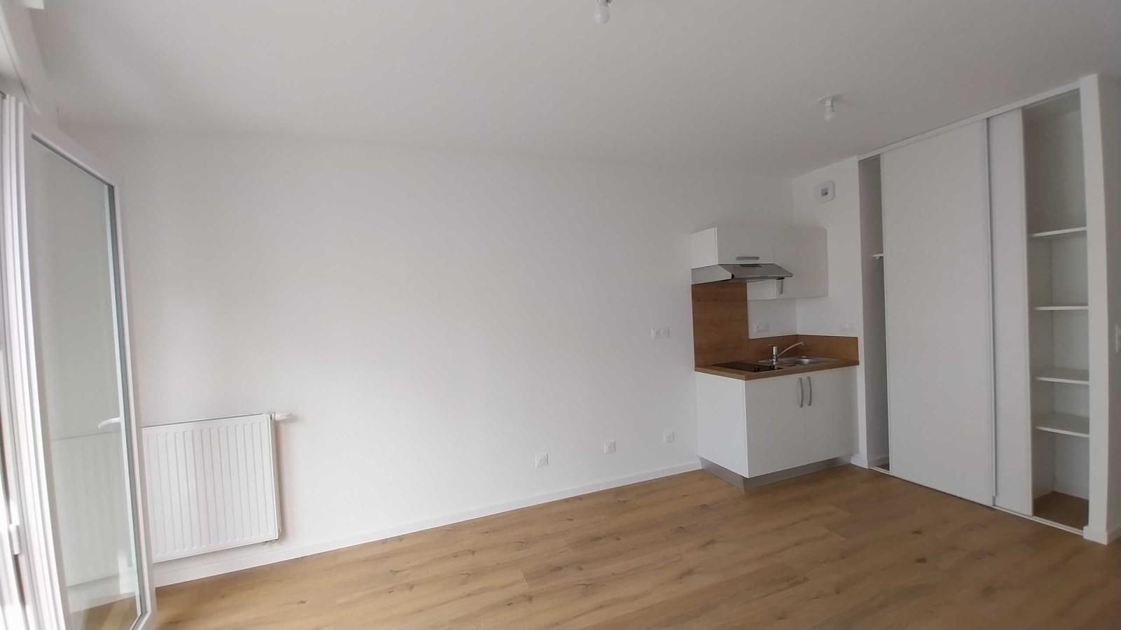 2 pièces - RDC - 39m² - 617,01 € - Photo #2