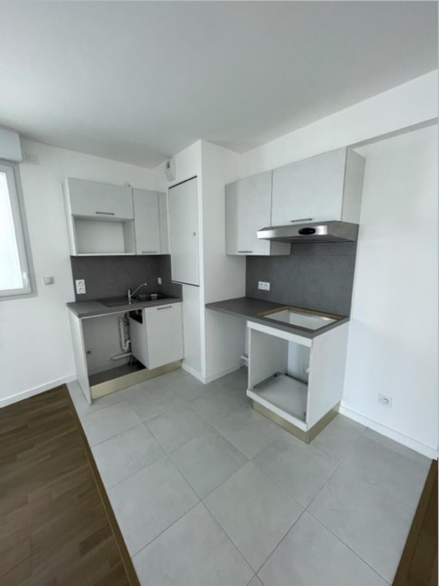 
																			3 pièces - 
																		1er étage - 58m² - 820,40 € - Photo #2