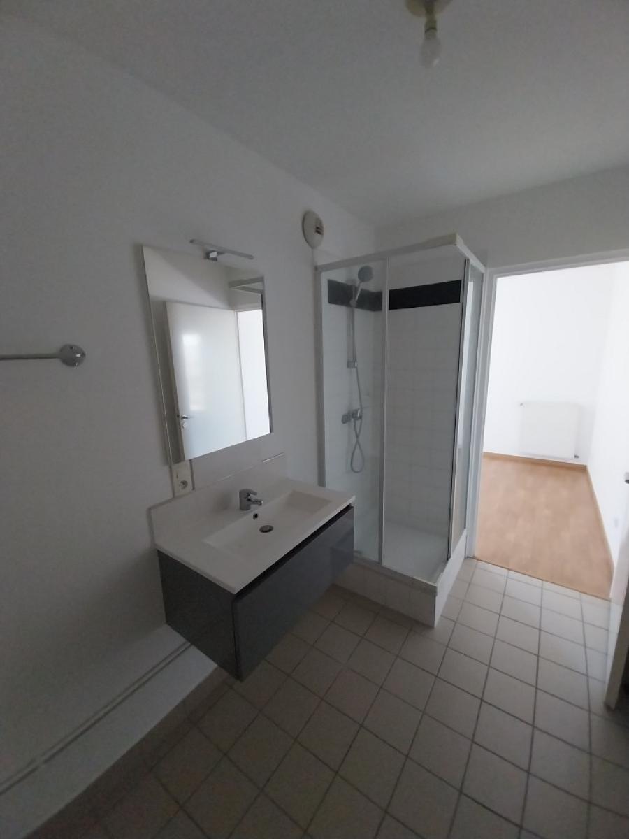 
																			2 pièces - 
																		5ème étage - 55m² - 837,08 € - Photo #6