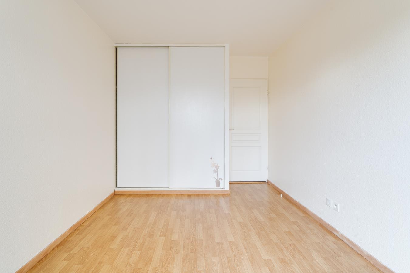 3 pièces - RDC - 77m² - 767,17 € - Photo #2