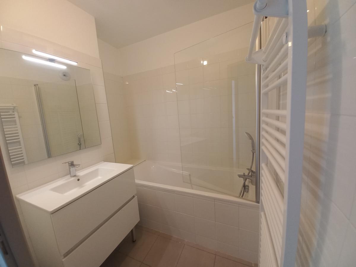 3 pièces - 1er étage - 69m² - 805,41 € - Photo #5