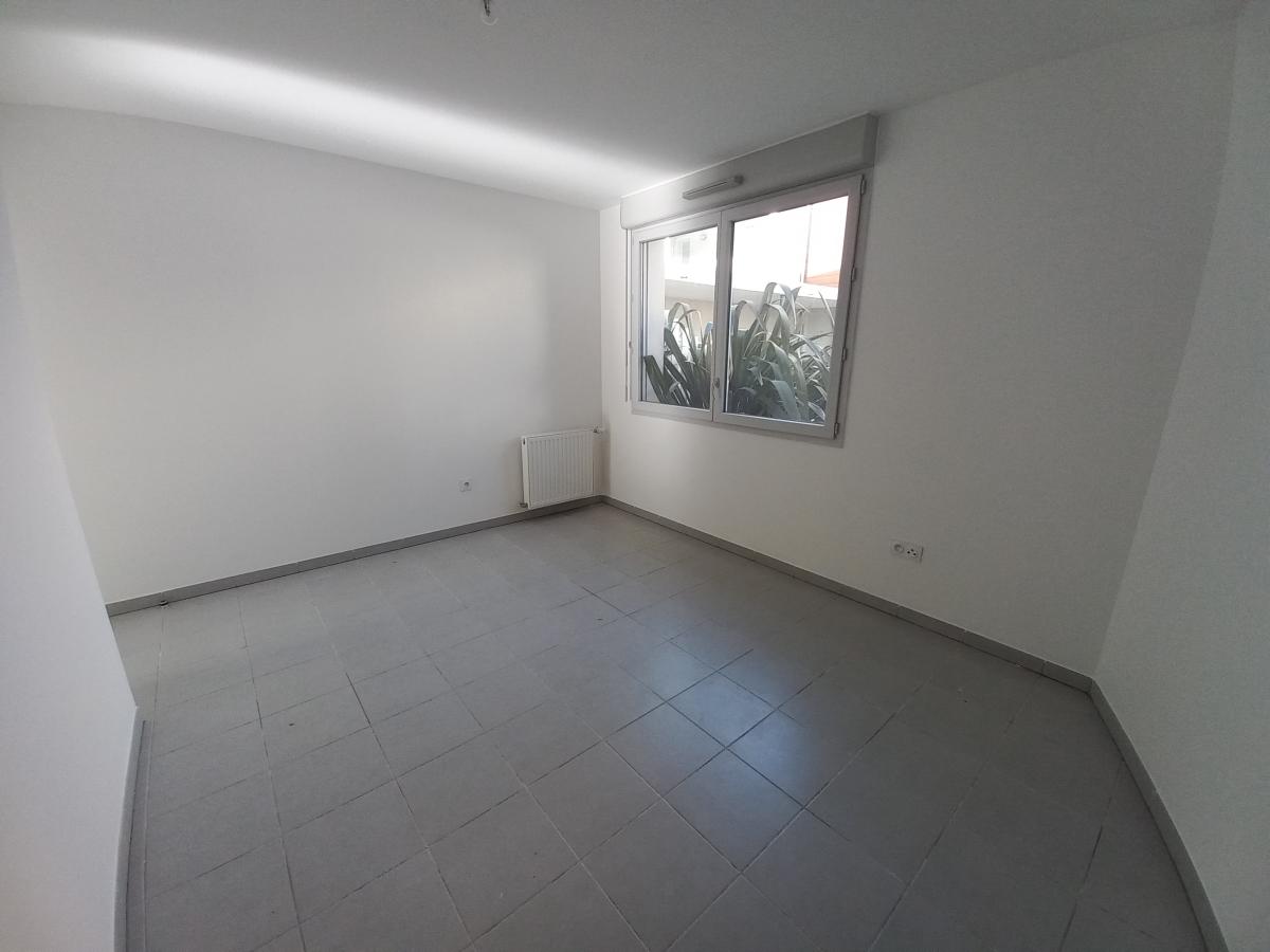 2 pièces - RDC - 46m² - 655,53 € - Photo #3