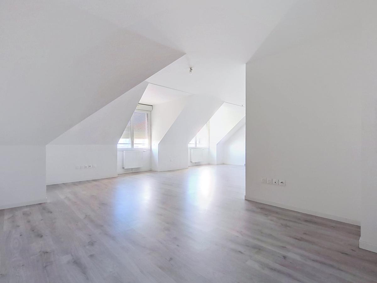 1 pièce - 4ème étage - 44m² - 835,88 € - Photo #1