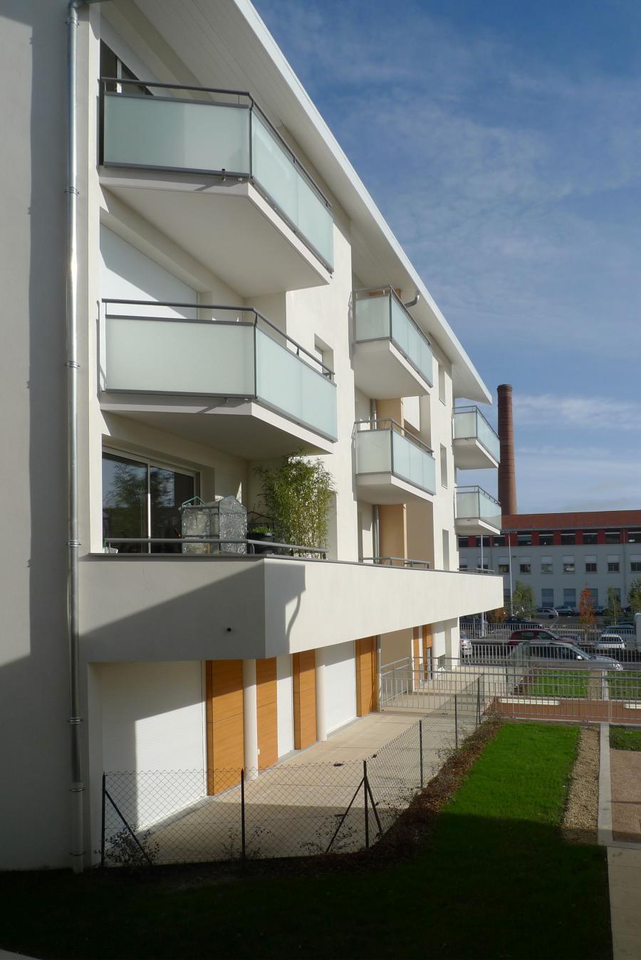 3 pièces - 1er étage - 64m² - 559,53 € - Photo #2