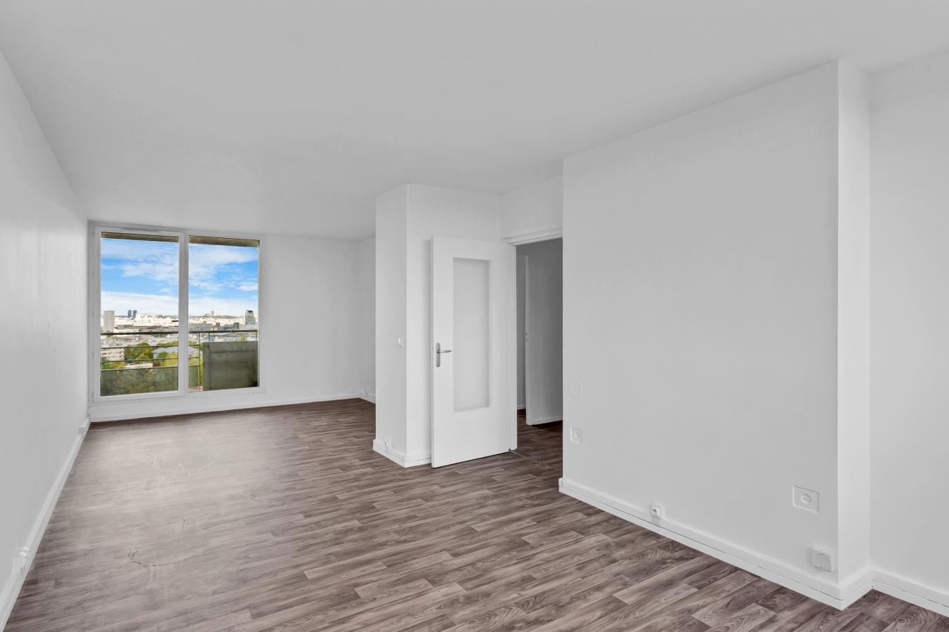 4 pièces - 11ème étage - 76m² - 1 458,44 € - Photo #2