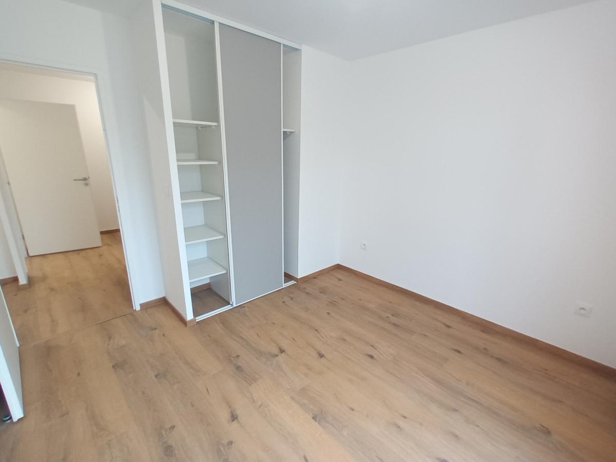 
																																							3 pièces - 
																																						1er étage - 68m² - 904,74 € - Photo #3