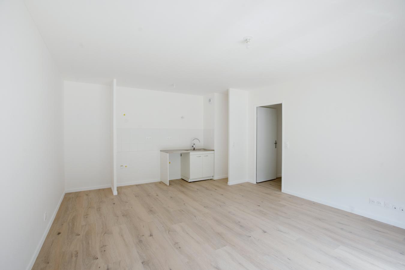 
																			3 pièces – 
																		1er étage – 65m² - 1 286,15 € - Photo #0