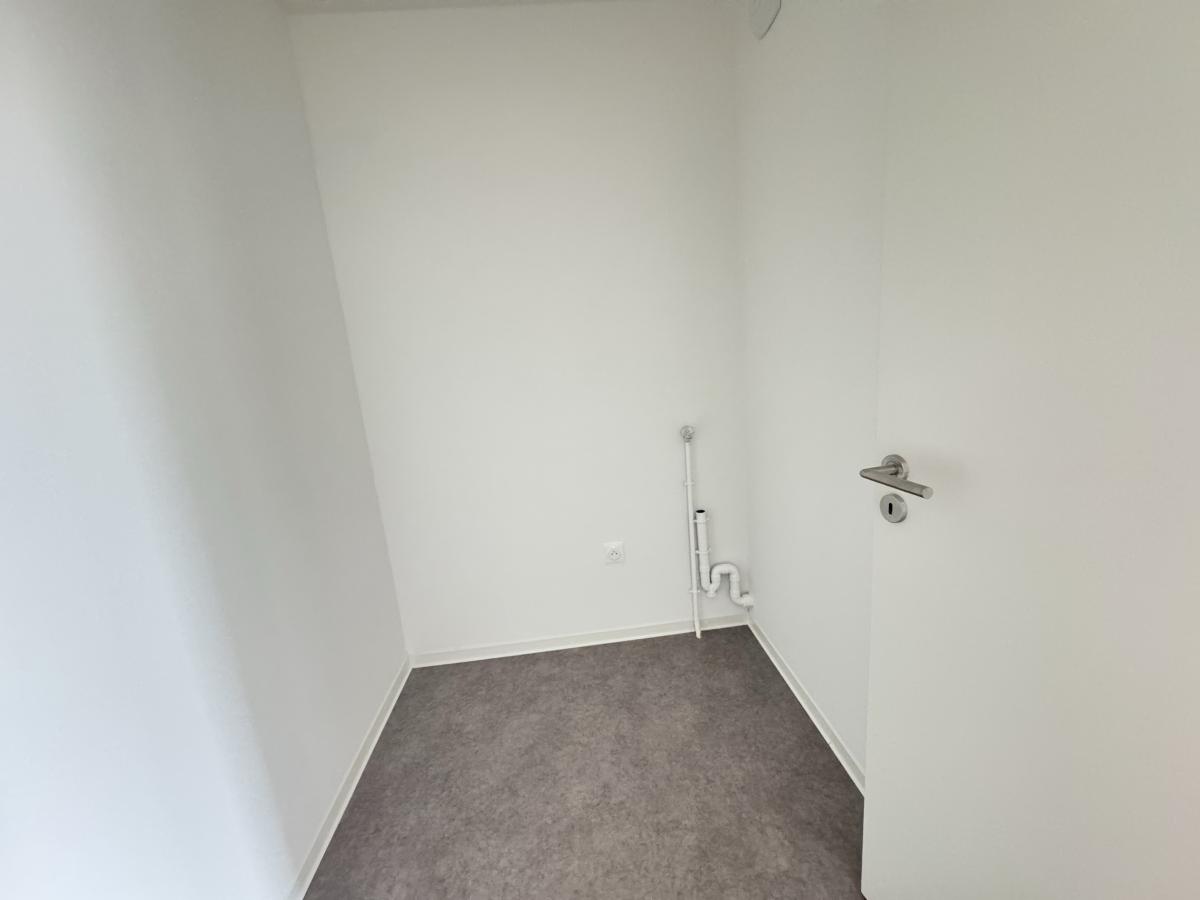 
																																							2 pièces - 
																																						3ème étage - 49m² - 714,59 € - Photo #4