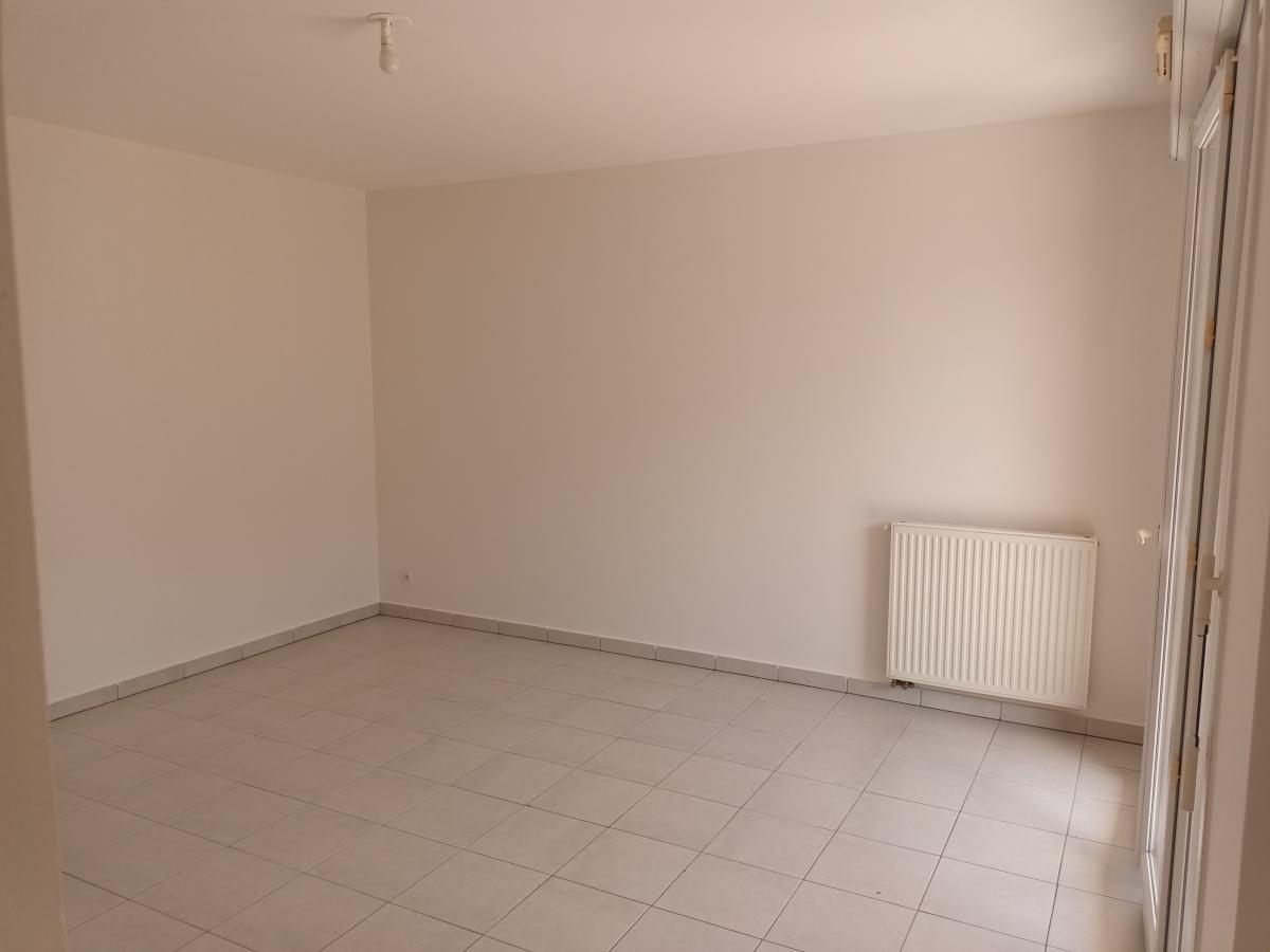 2 pièces - RDC - 43m² - 1 041,22 € - Photo #3