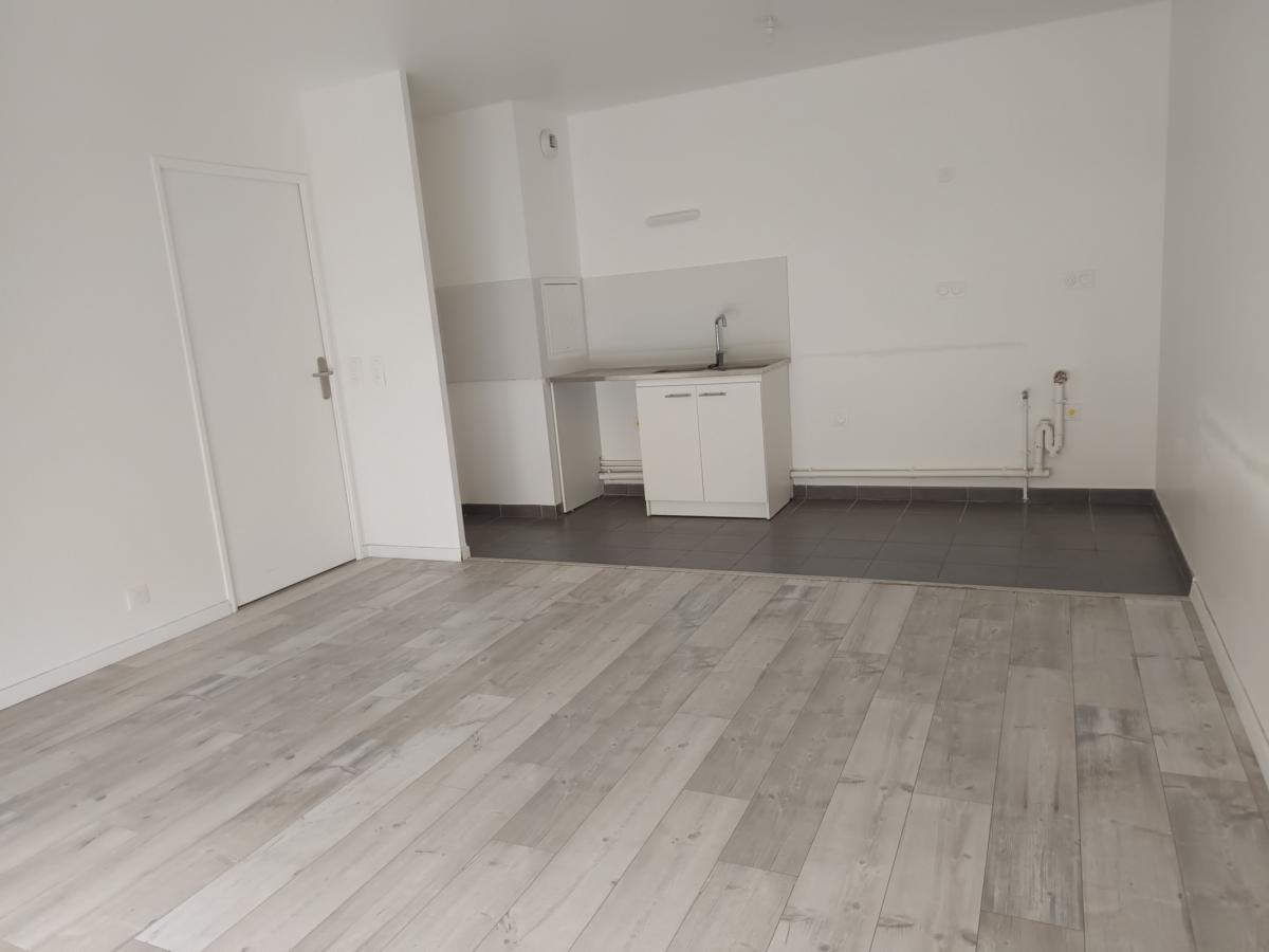 
																			2 pièces - 
																		5ème étage - 49m² - 1 213,98 € - Photo #6