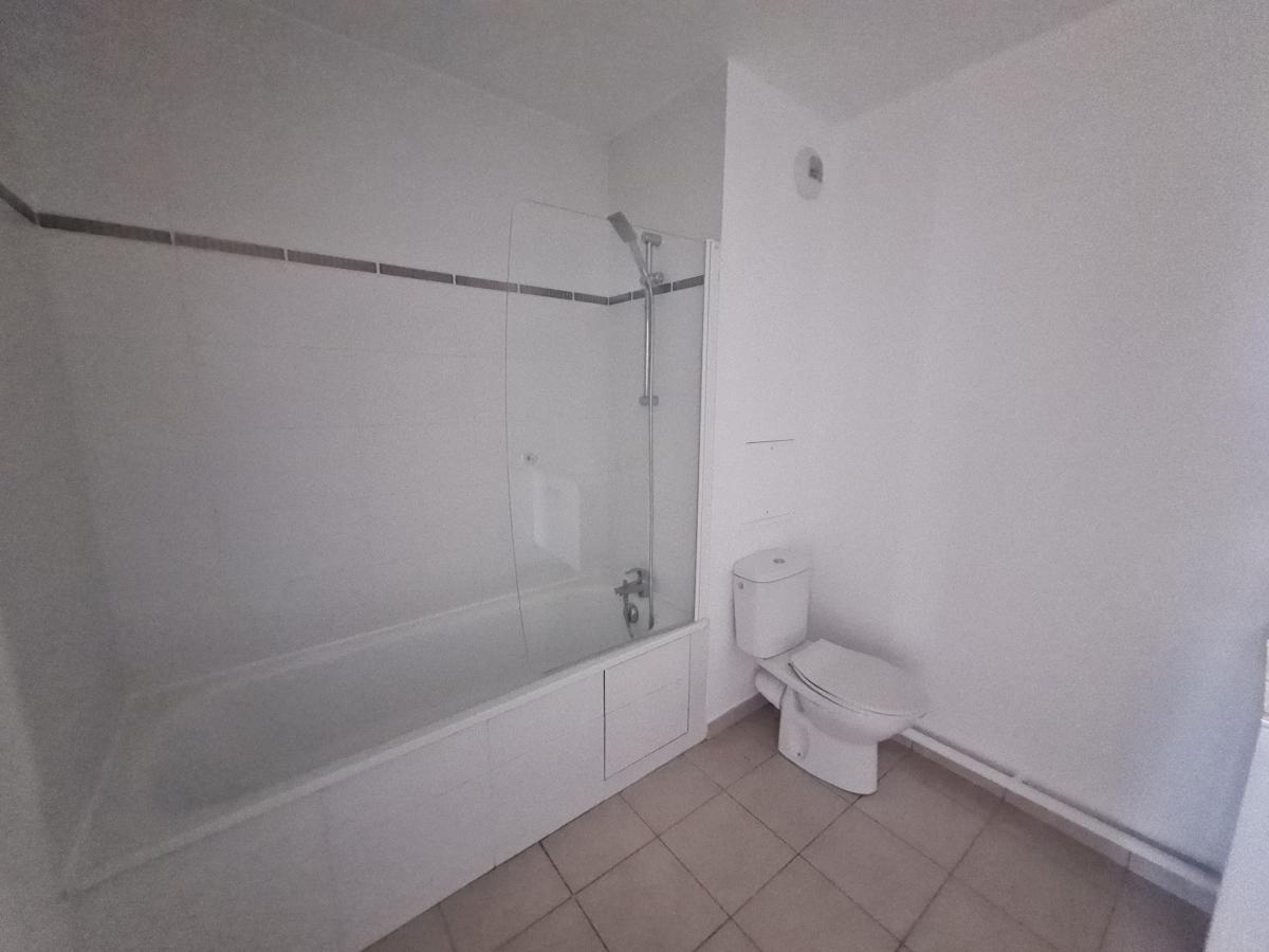 
																			2 pièces - 
																		1er étage - 40m² - 1 049,51 € - Photo #6