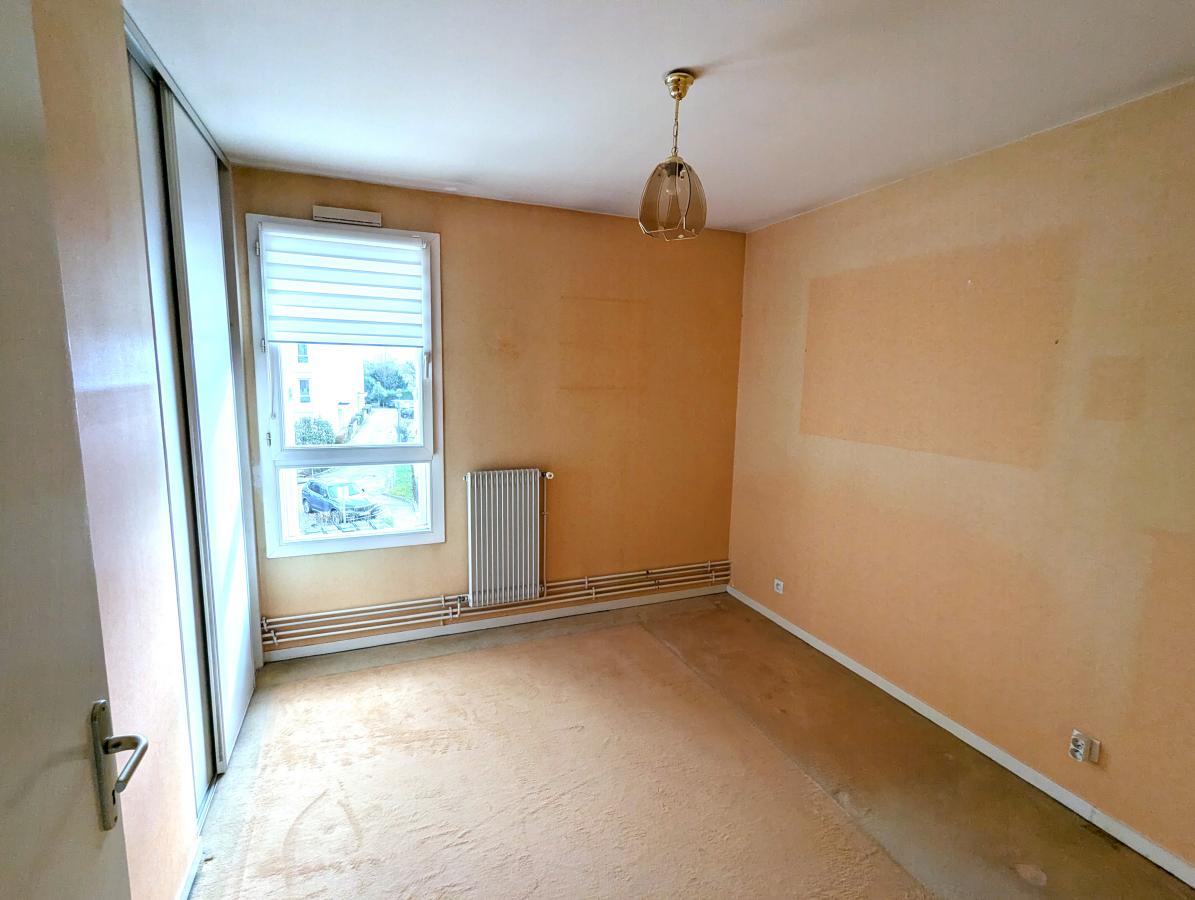 
																																							3 pièces - 
																																						2ème étage 179 000 € - Photo #4