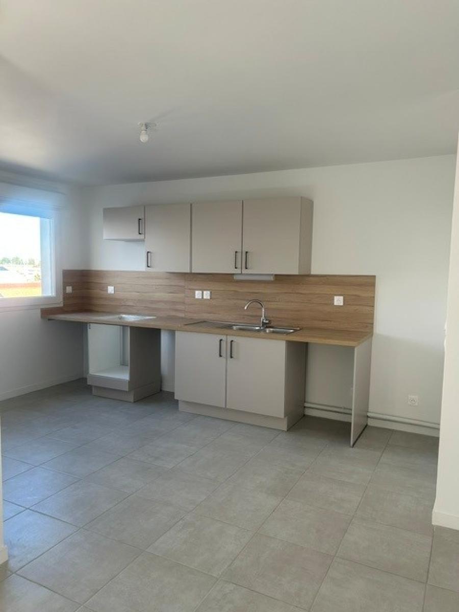 
																																							3 pièces - 
																																						4ème étage - 66m² - 879,67 € - Photo #1