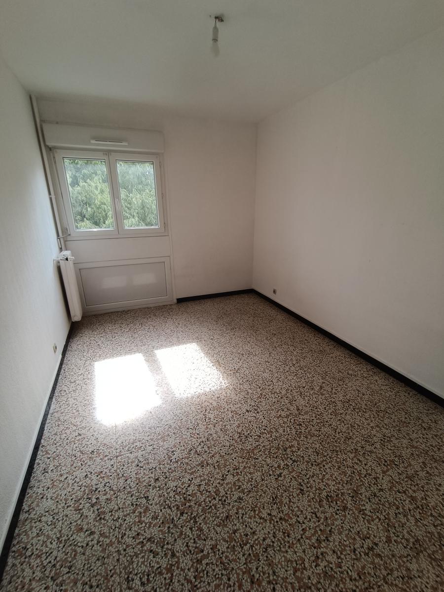 
																																							3 pièces – 
																																						2ème étage – 66m² - 220 000 € - Photo #4