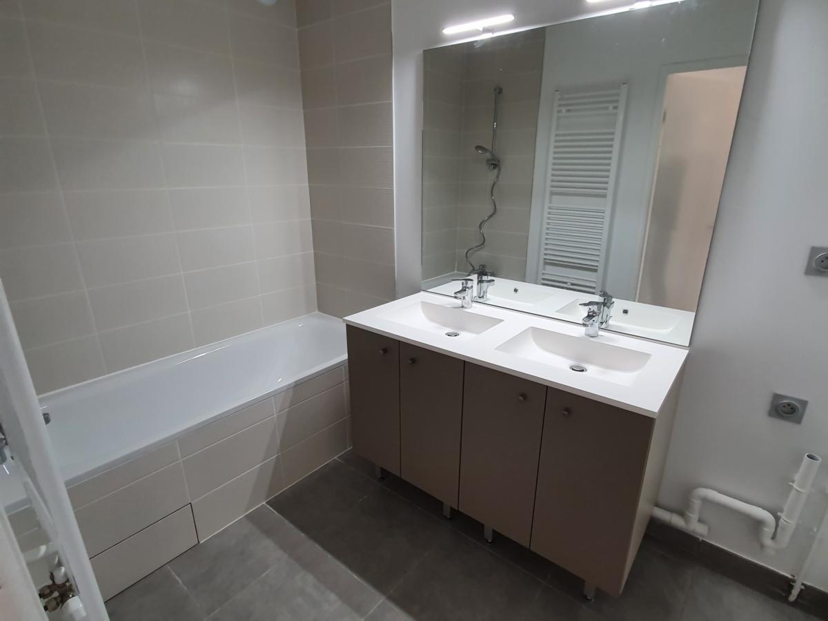 
																																							5 pièces - 
																																						2ème étage - 103m² - 1 114,09 € - Photo #3