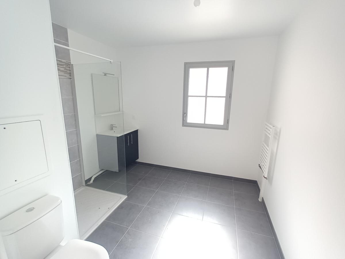 2 pièces - 2ème étage - 49m² - 861,01 € - Photo #5