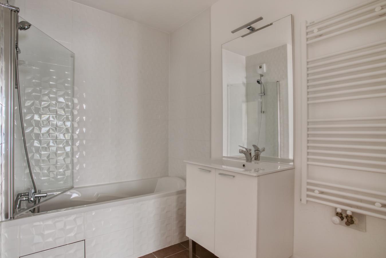 
																			2 pièces - 
																		6ème étage - 53m² - 944,43 € - Photo #0