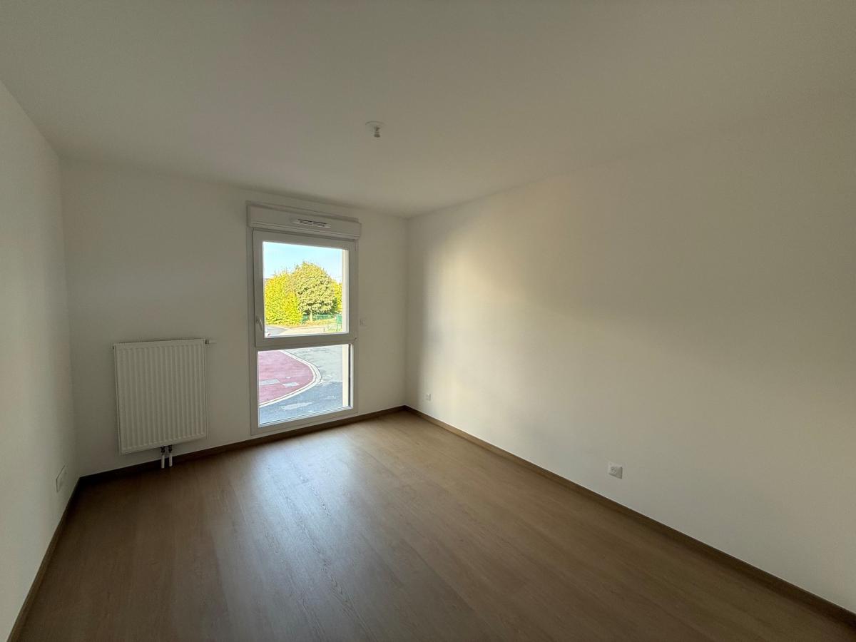 
																																							3 pièces - 
																																						1er étage - 67m² - 669,80 € - Photo #4