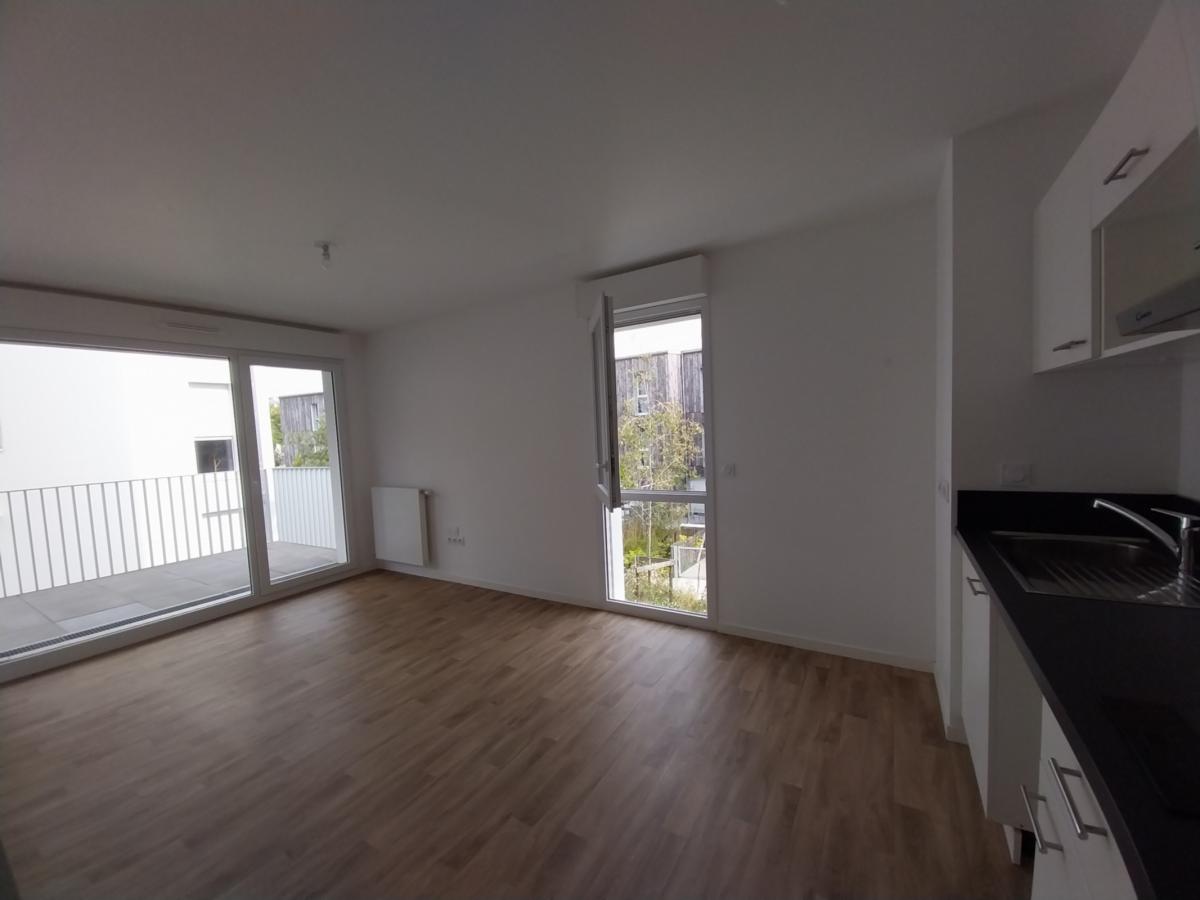 2 pièces - 2ème étage - 42m² - 683,59 € - Photo #3