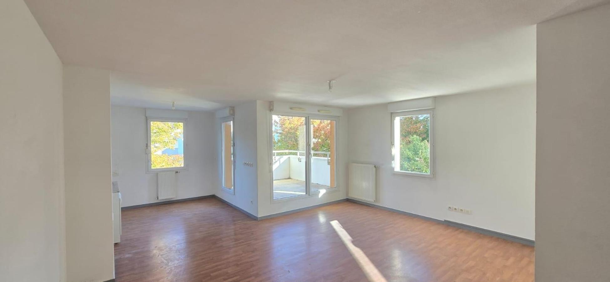 4 pièces - 2ème étage - 80m² - 1 088,35 € - Photo #2