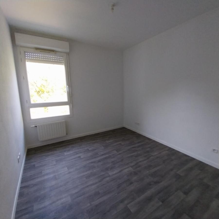 
																			3 pièces - 
																		3ème étage - 69m² - 179 000 € - Photo #6