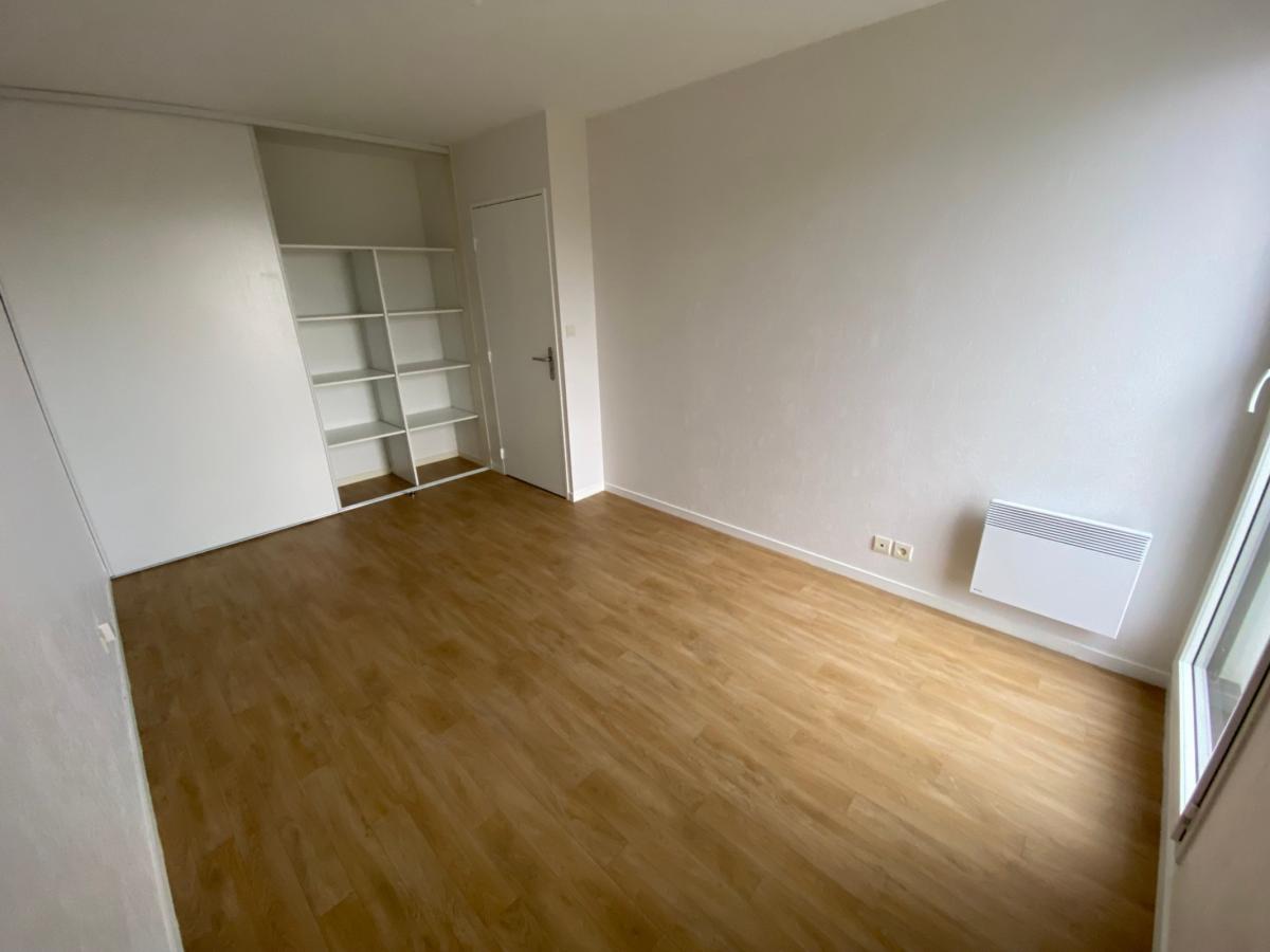 
																			3 pièces - 
																		2ème étage - 70m² - 716,54 € - Photo #7