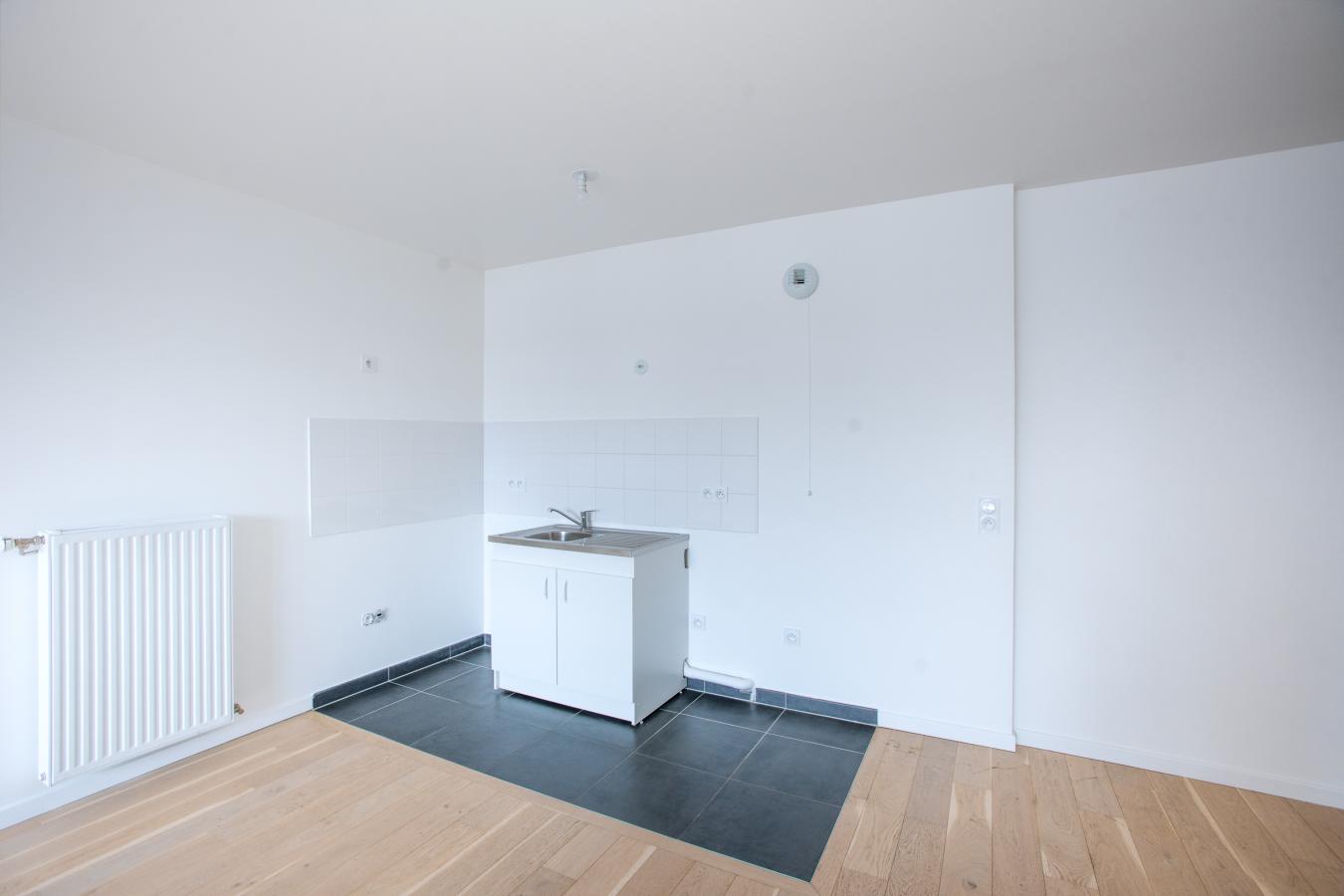 
																																							3 pièces - 
																																						5ème étage - 65m² - 1 509,70 € - Photo #3