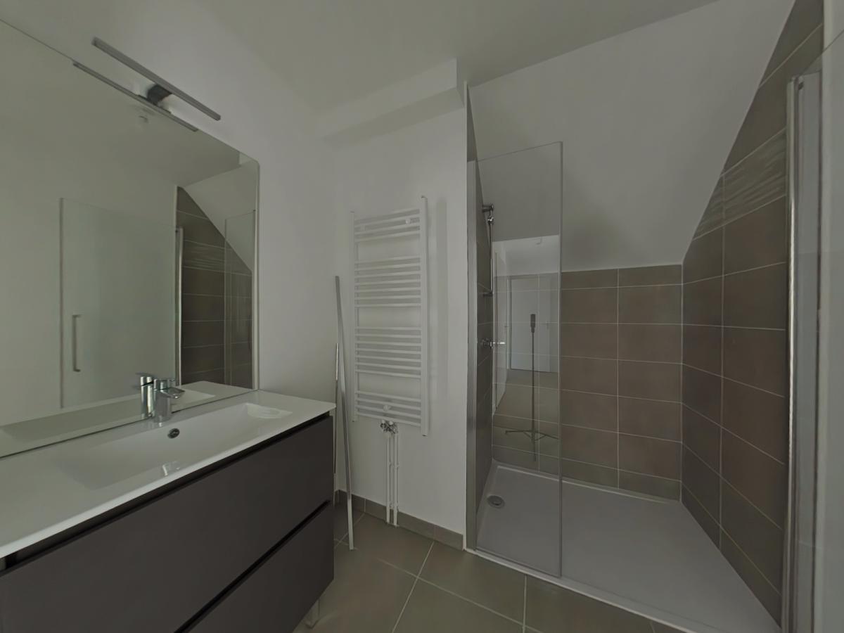 
																			3 pièces - 
																		2ème étage - 63m² - 832,53 € - Photo #6