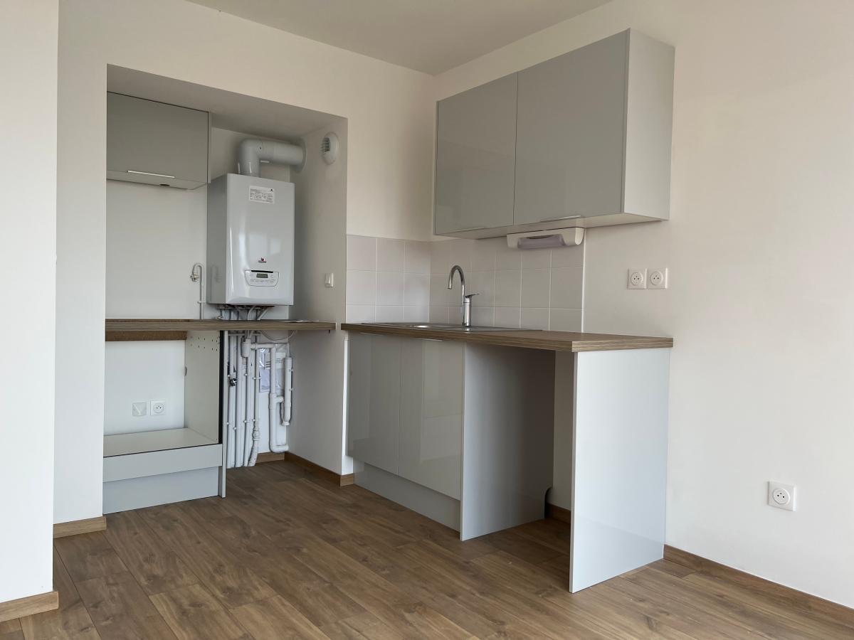 
																																							2 pièces - 
																																						RDC - 53m² - 683,94 € - Photo #4