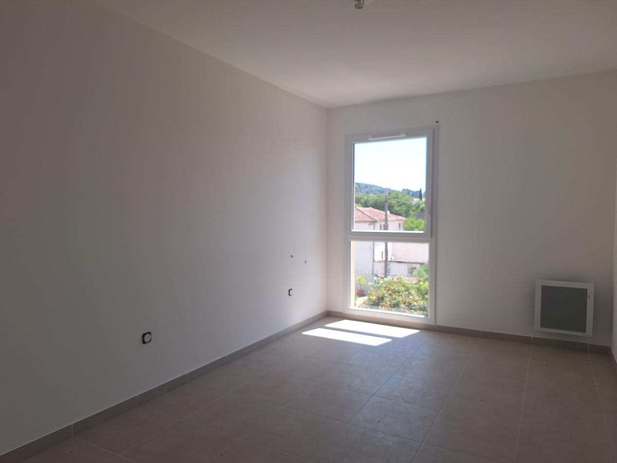 2 pièces - 2ème étage - 44m² - 692,21 € - Photo #3