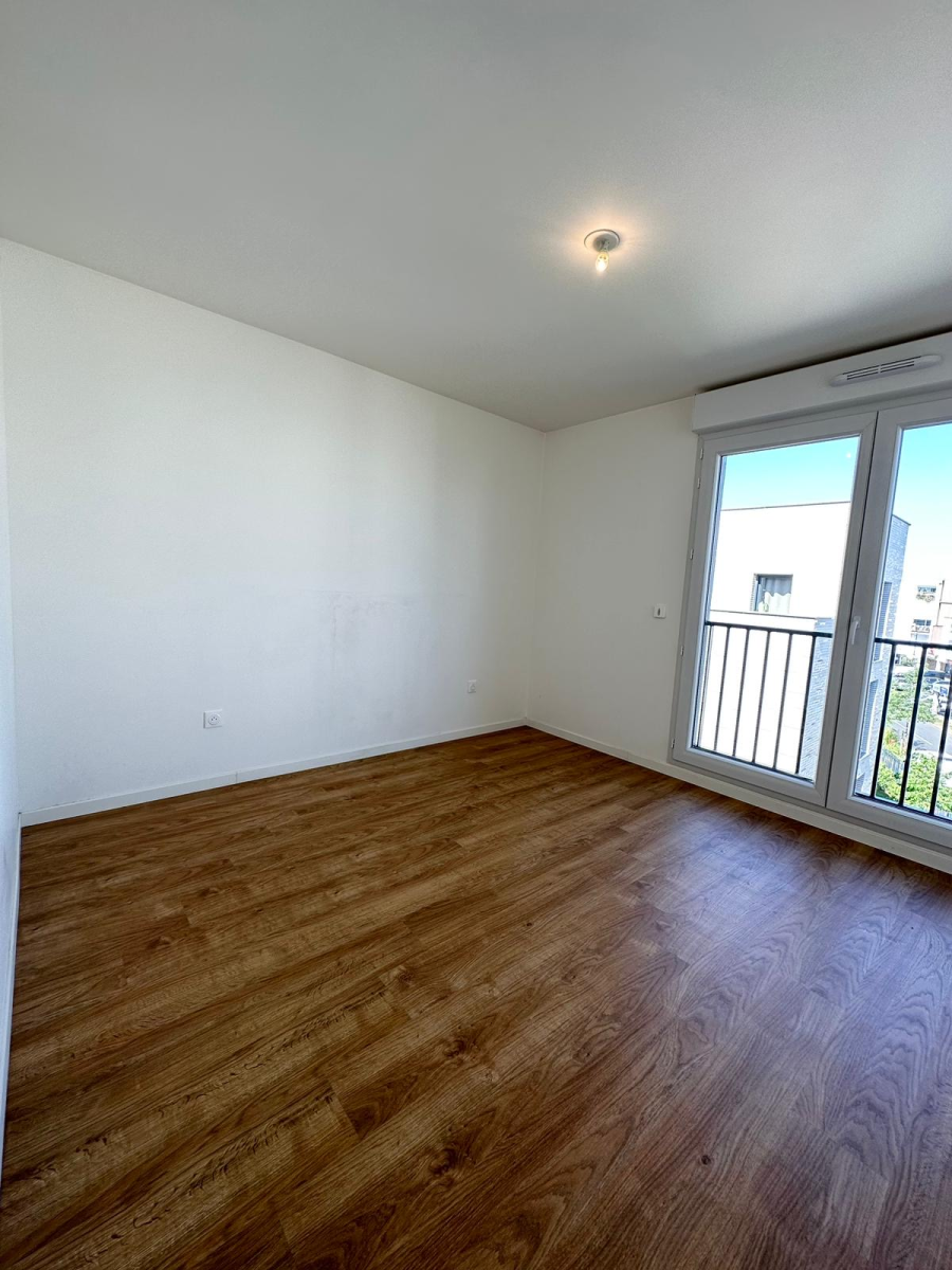 
																																							2 pièces - 
																																						3ème étage - 50m² - 862,08 € - Photo #3