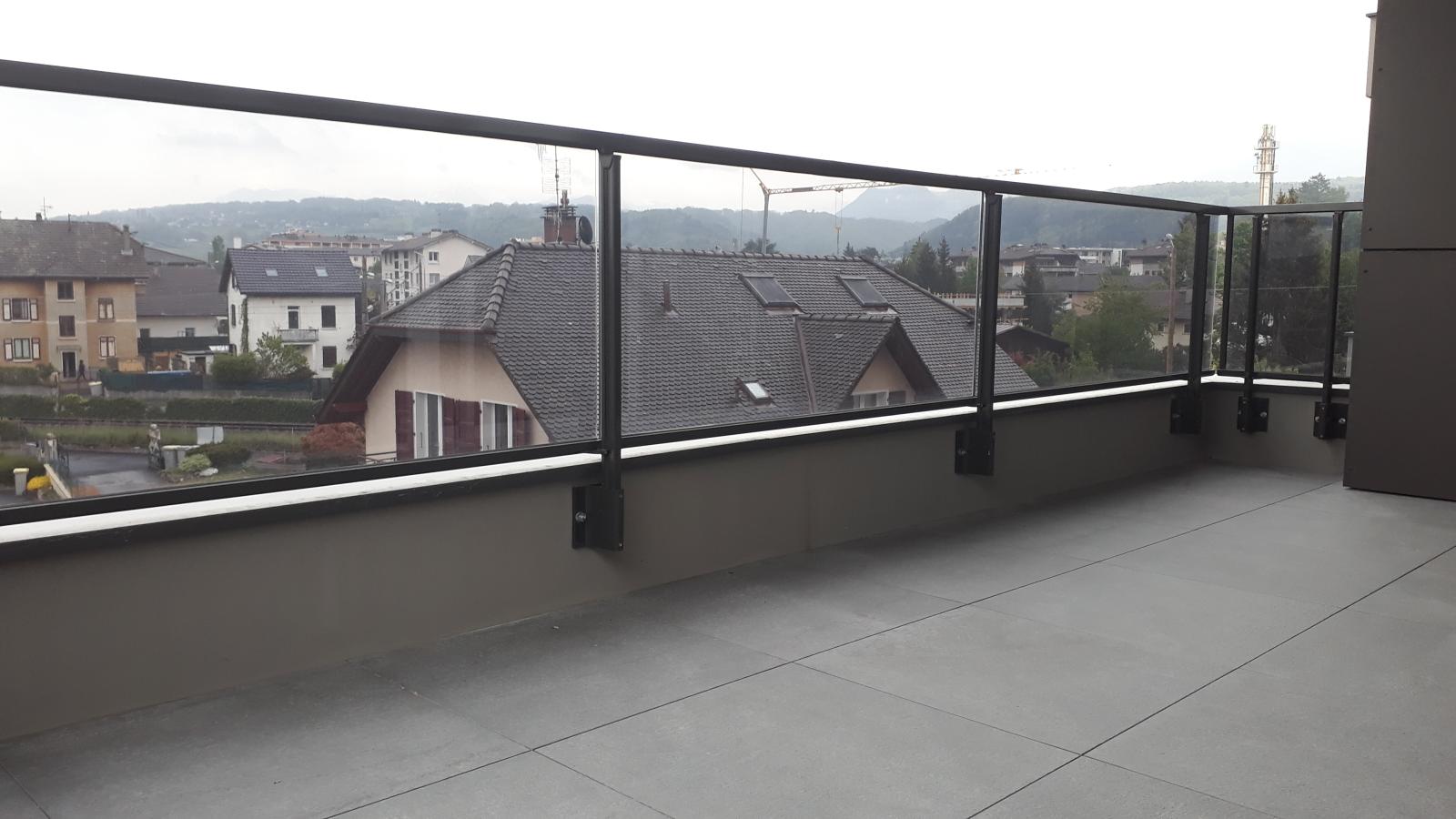 
																																							2 pièces - 
																																						4ème étage - 42m² - 734,47 € - Photo #1