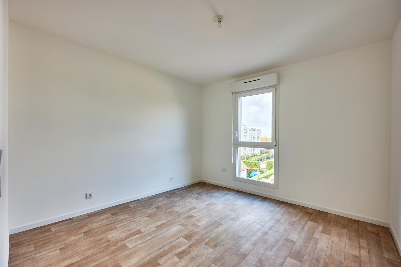 
																																							2 pièces - 
																																						2ème étage - 41m² - 600,79 € - Photo #2