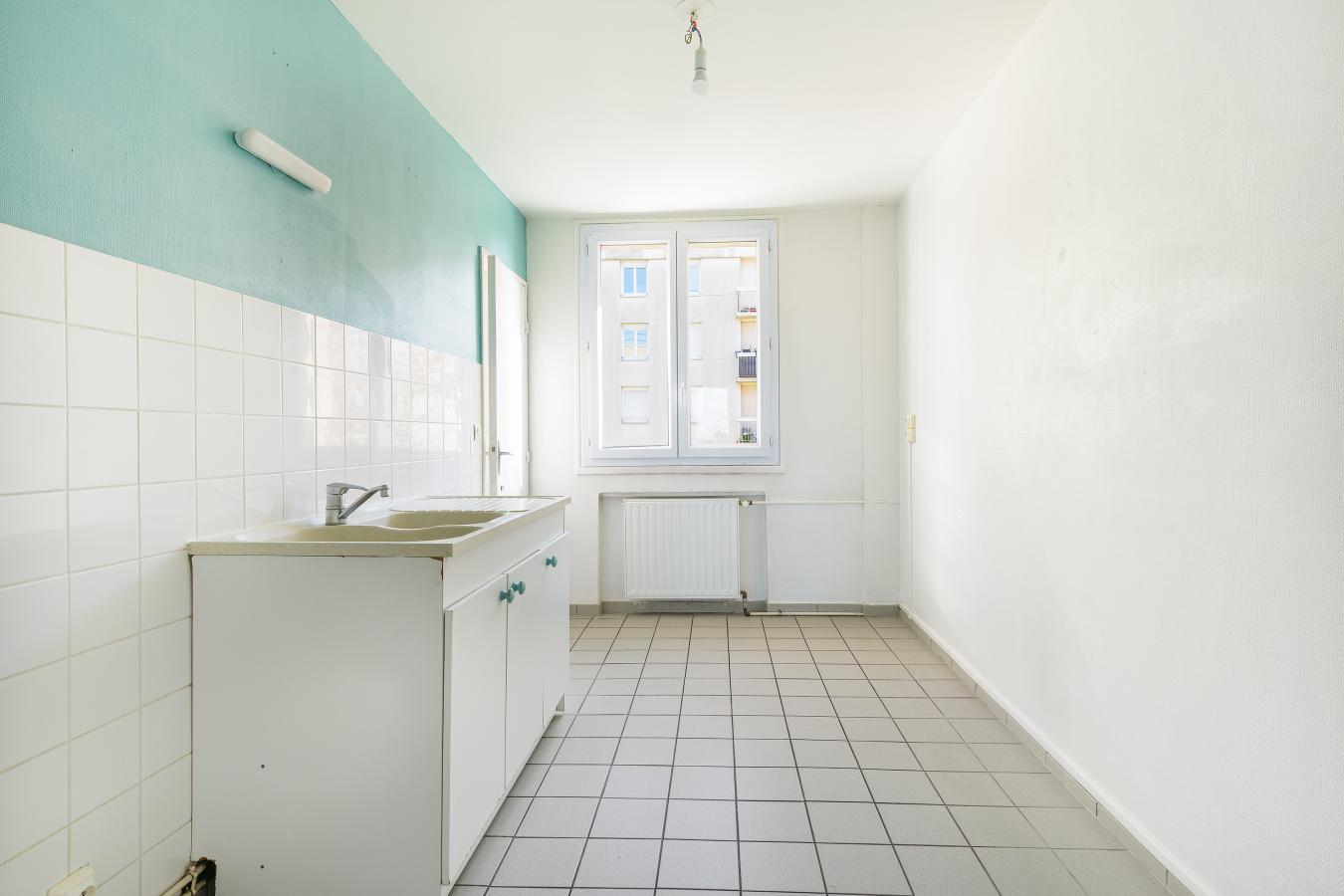 
																			5 pièces - 
																		3ème étage - 90m² - 1 602,23 € - Photo #7