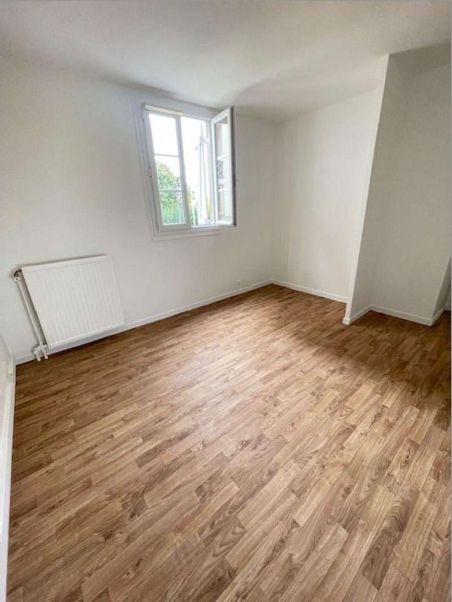 
																																							2 pièces - 
																																						RDC - 0m² - 111 000 € - Photo #3