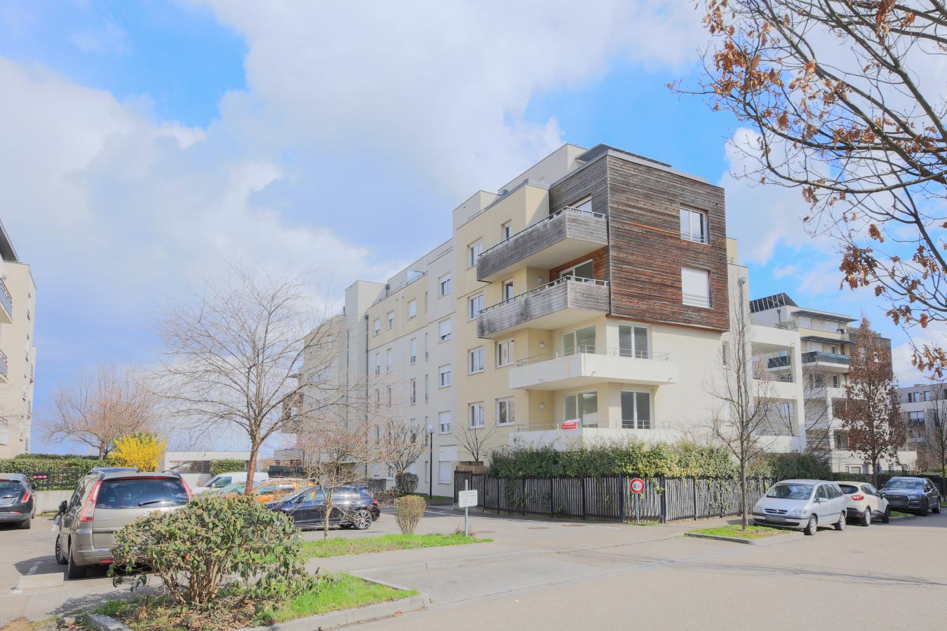 3 pièces - 1er étage - 70m² - 897,28 € - Photo #0