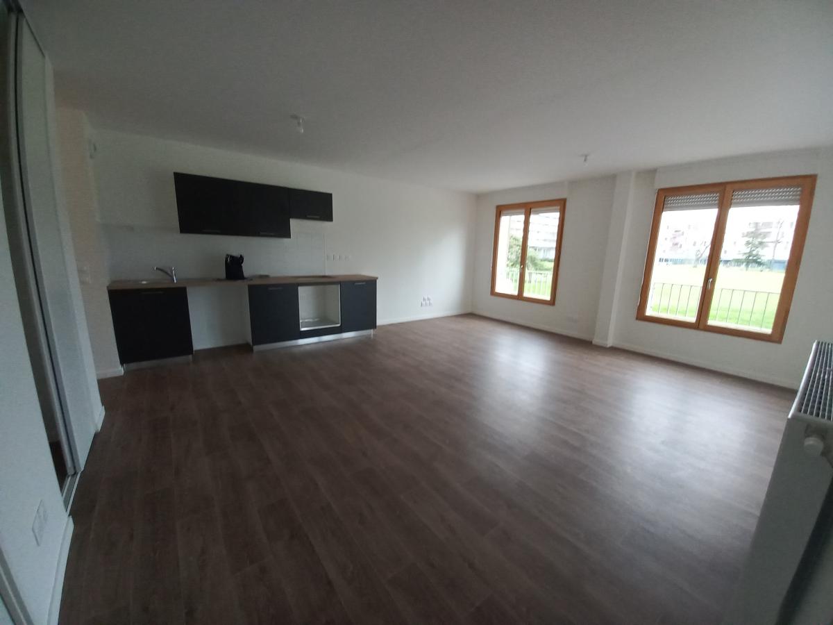 
																																							3 pièces - 
																																						RDC - 65m² - 849,22 € - Photo #1