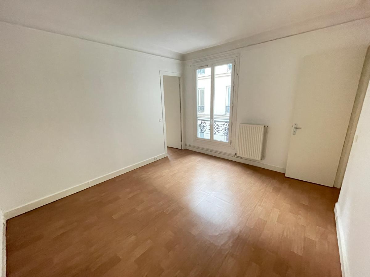 4 pièces - 2ème étage - 75m² - 1 549,69 € - Photo #2
