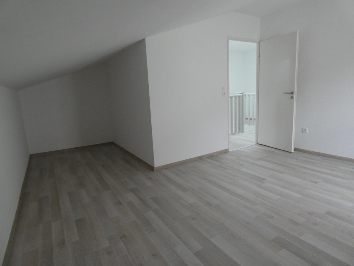 3 pièces - 1er étage - 67m² - 800,80 € - Photo #5