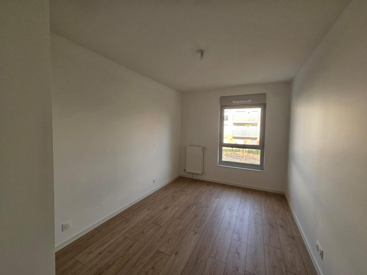 
																			3 pièces - 
																		1er étage - 71m² - 824,92 € - Photo #3