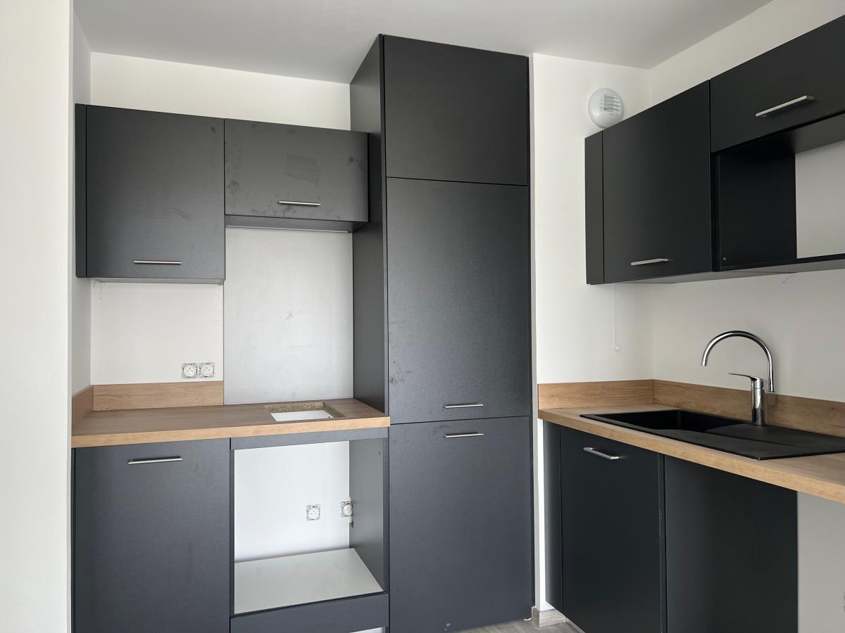 
																																							2 pièces - 
																																						3ème étage - 45m² - 628,56 € - Photo #3