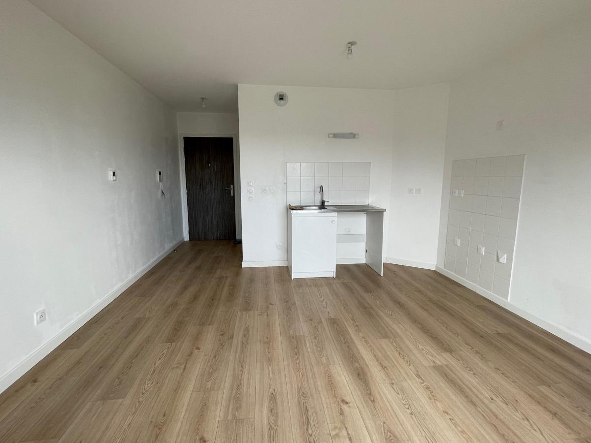 
																																							2 pièces - 
																																						2ème étage - 38m² - 805,66 € - Photo #3