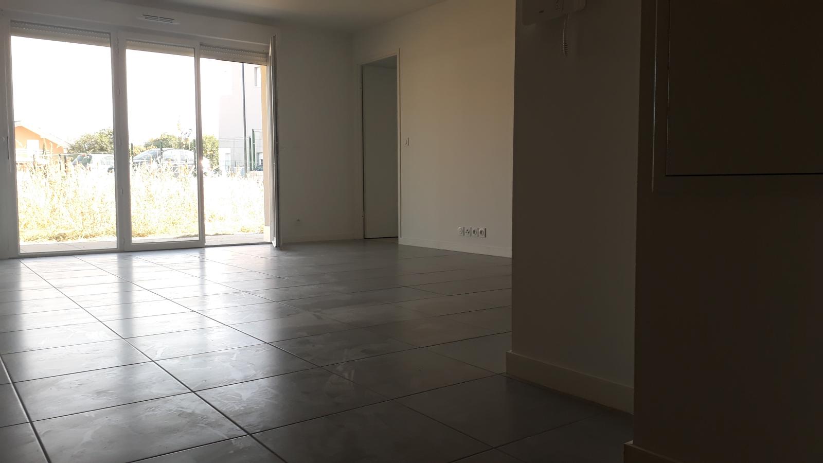 4 pièces - RDC - 79m² - 1 043,06 € - Photo #1