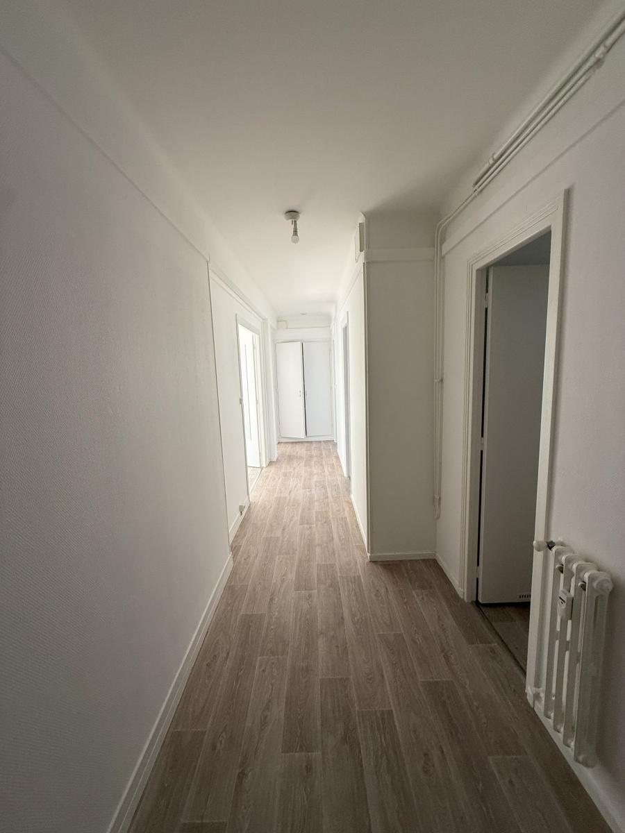 3 pièces - 1er étage - 72m² - 832,94 € - Photo #1