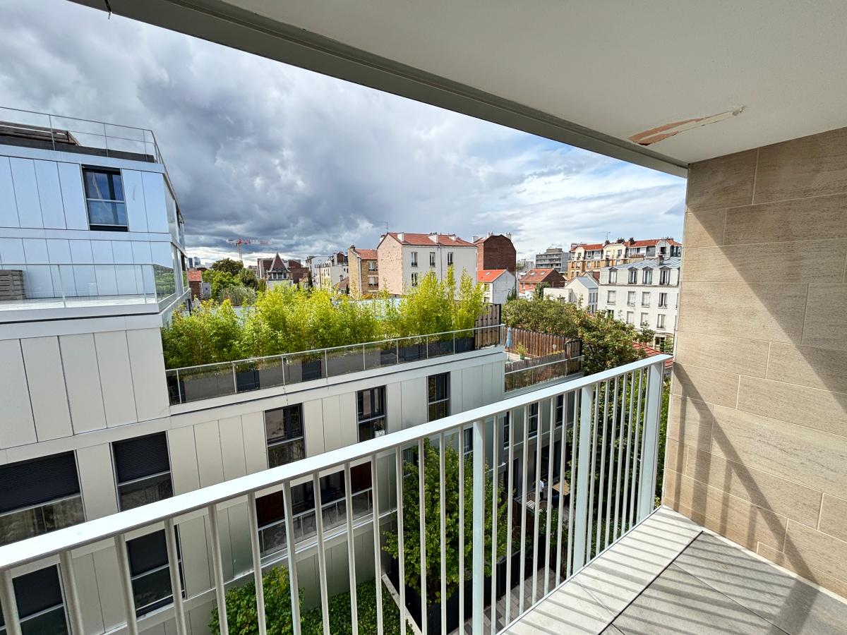 4 pièces - 4ème étage - 77m² - 1 978,26 € - Photo #2