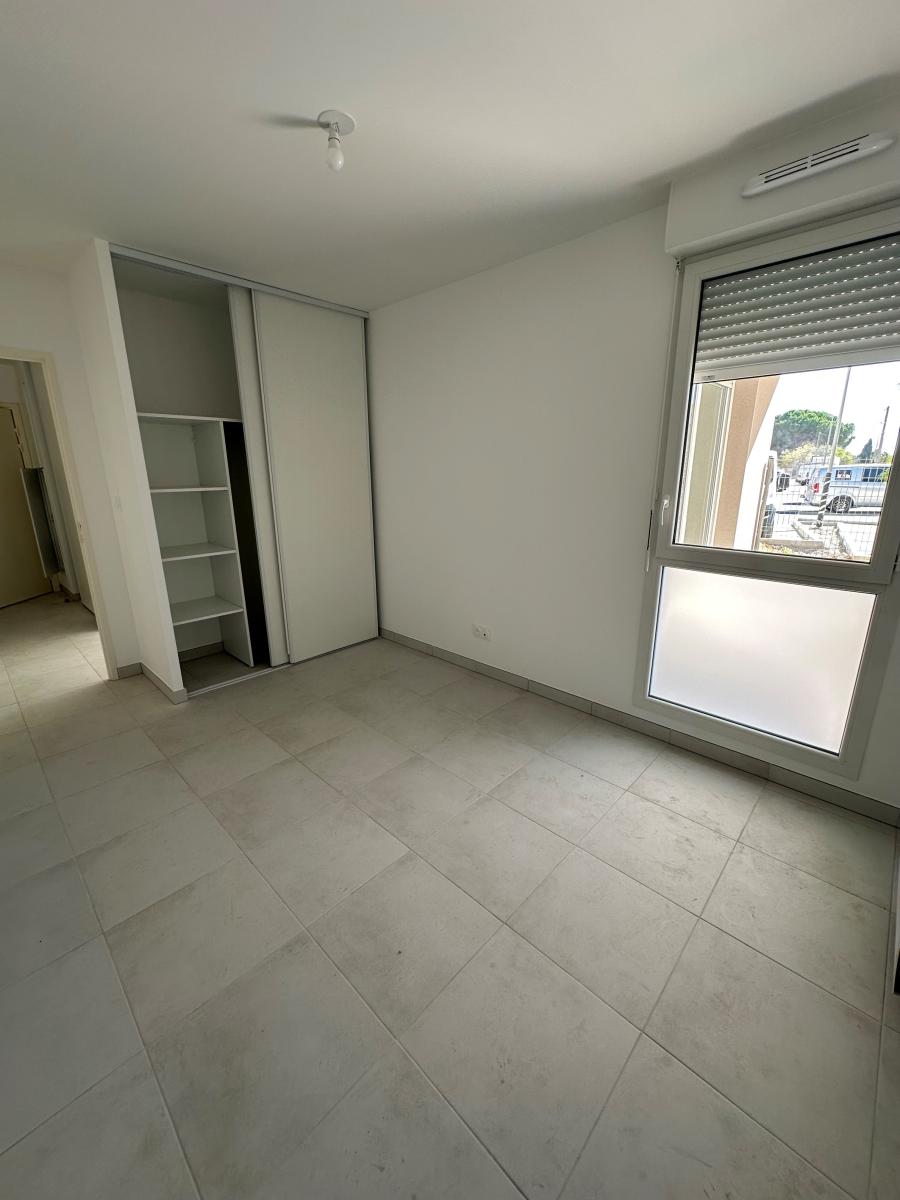 
																																							3 pièces - 
																																						RDC - 66m² - 753,44 € - Photo #4