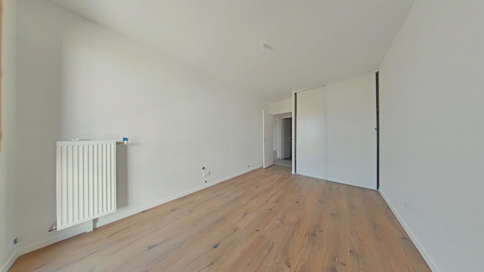 
																																							5 pièces - 
																																						2ème étage - 96m² - 1 451,75 € - Photo #6